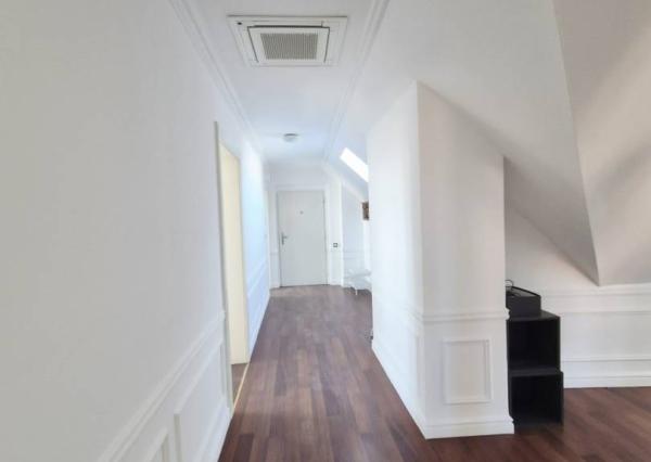 Na prenájom nádherný a štýlový 4-izbový byt, Klariská ulica, ihneď 