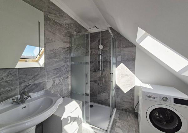 Na prenájom nádherný a štýlový 4-izbový byt, Klariská ulica, ihneď 