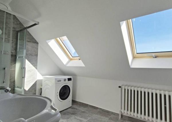 Na prenájom nádherný a štýlový 4-izbový byt, Klariská ulica, ihneď 