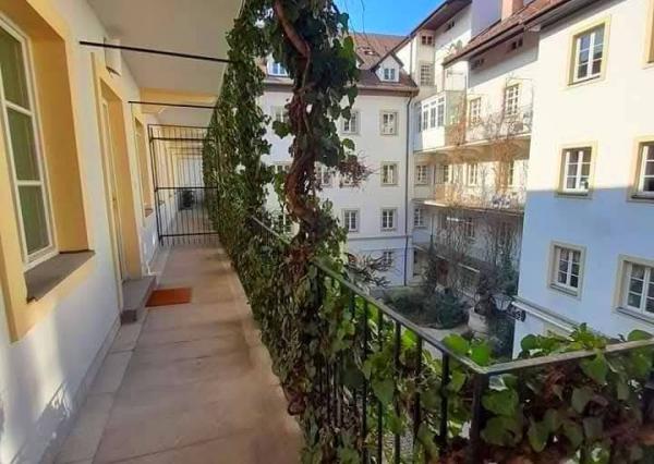 Na prenájom nádherný a štýlový 4-izbový byt, Klariská ulica, ihneď 