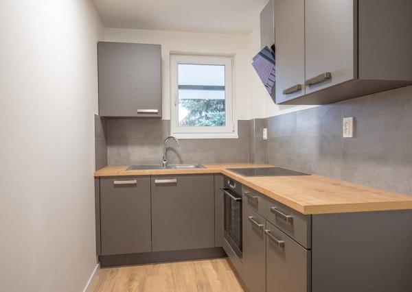 Štýlový 1-izbový byt v novostavbe s parkovacím miestom – Partizánske, 