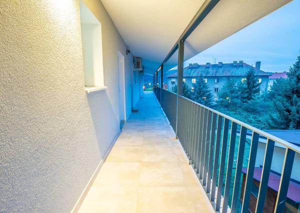 Štýlový 1-izbový byt v novostavbe s parkovacím miestom – Partizánske, 