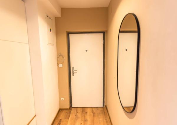 NA PREDAJ  Luxusný 2-izbový byt s dvoma balkónmi, garážou, Hrachová