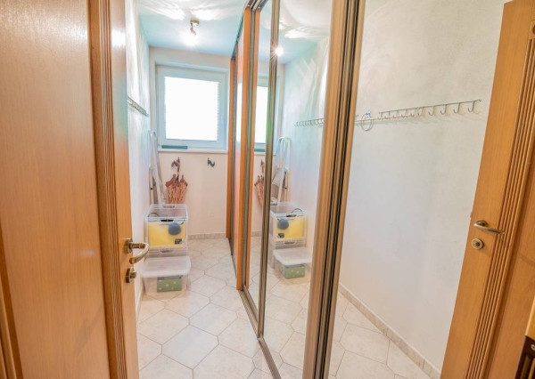 Krásny 7-izbový RD, 328 m² + 1389 m² pozemok, Trebostovo, okres Martin