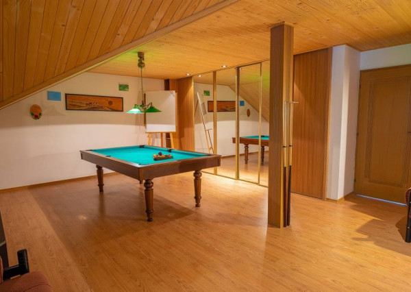 Krásny 7-izbový RD, 328 m² + 1389 m² pozemok, Trebostovo, okres Martin