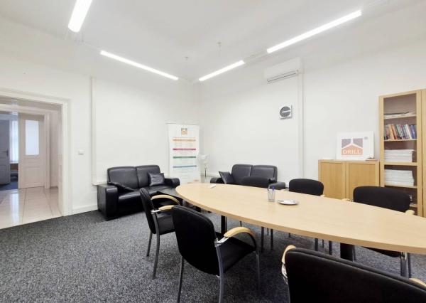 Na prenájom administratívny priestor, 137 m², Jakubovo nám., Staré Mes