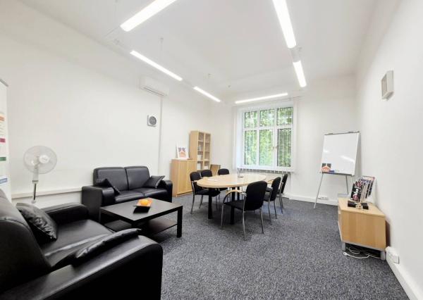 Na prenájom administratívny priestor, 137 m², Jakubovo nám., Staré Mes