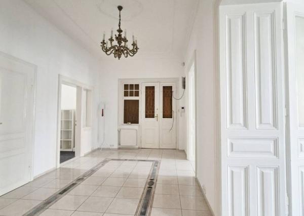 Na prenájom administratívny priestor, 137 m², Jakubovo nám., Staré Mes