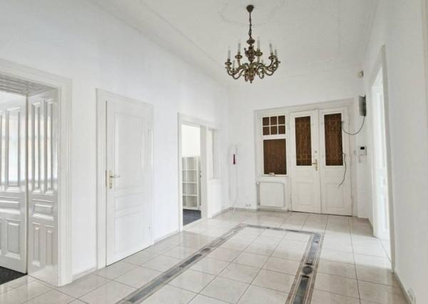 Na prenájom administratívny priestor, 137 m², Jakubovo nám., Staré Mes