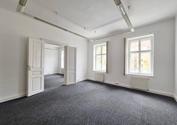 Na prenájom administratívny priestor, 137 m², Jakubovo nám., Staré Mes