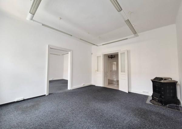 Na prenájom administratívny priestor, 137 m², Jakubovo nám., Staré Mes