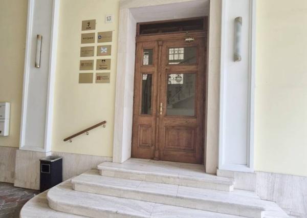 Na prenájom administratívny priestor, 137 m², Jakubovo nám., Staré Mes