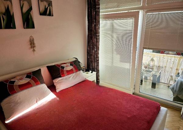 3 izbový byt Bánovce nad Bebravou / CENTRUM / LOGGIA / KOMPLETNÁ REKO