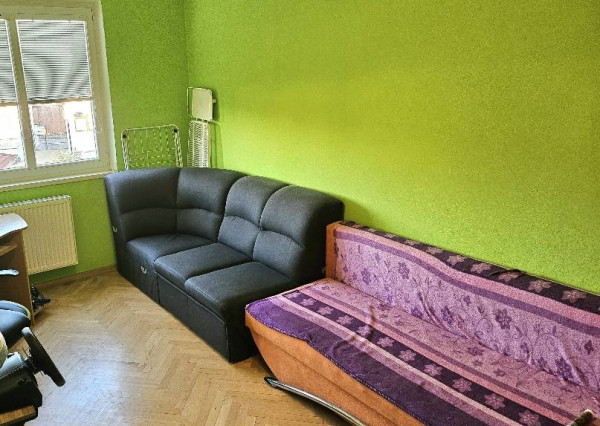 3 izbový byt Bánovce nad Bebravou / CENTRUM / LOGGIA / KOMPLETNÁ REKO