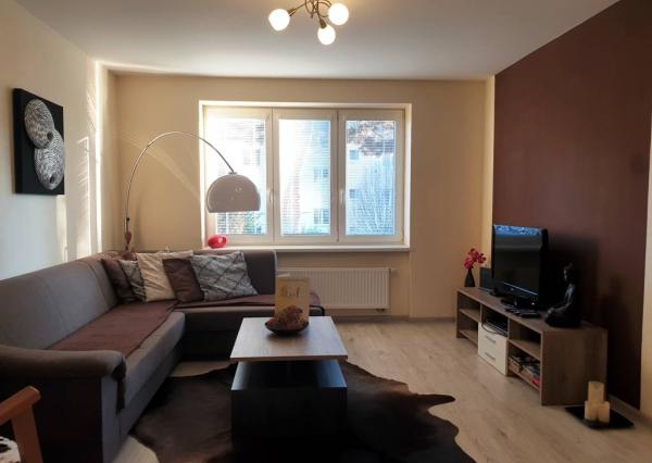 Na prenájom moderný 2-izbový byt po kompletnej rekonštrukcií - NMnV