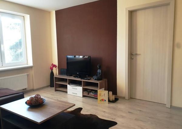 Na prenájom moderný 2-izbový byt po kompletnej rekonštrukcií - NMnV