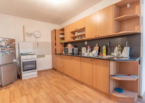 Priestranný rodinný dom s veľkým pozemkom – Bernolákova, Šaľa  