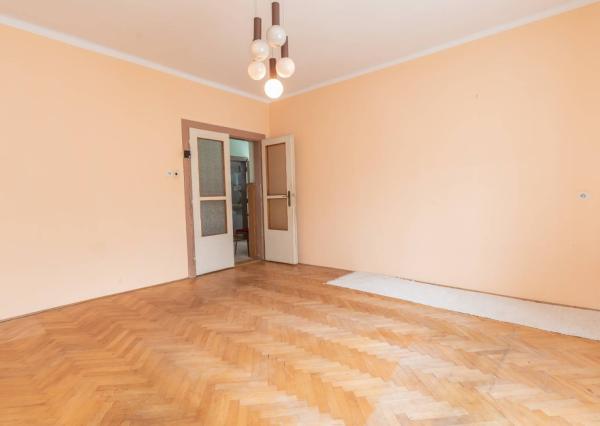 Priestranný rodinný dom s veľkým pozemkom – Bernolákova, Šaľa  