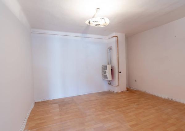 Priestranný rodinný dom s veľkým pozemkom – Bernolákova, Šaľa  