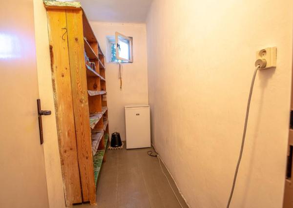 Priestranný rodinný dom s veľkým pozemkom – Bernolákova, Šaľa  