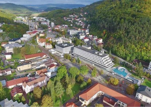 Komerčný pozemok 1651 m2, Hurbanova , Trenčianske Teplice 