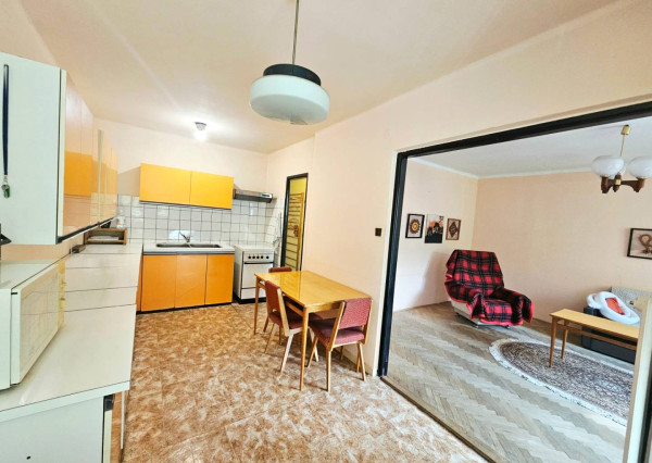 REZERVOVANÝ - Trojizbový byt v kúpeľnom meste Trenčianske Teplice 