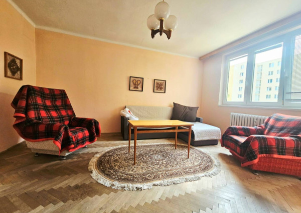 REZERVOVANÝ - Trojizbový byt v kúpeľnom meste Trenčianske Teplice 