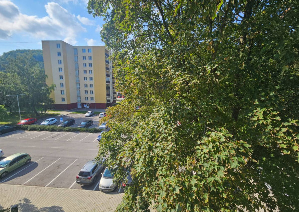 REZERVOVANÝ - Trojizbový byt v kúpeľnom meste Trenčianske Teplice 