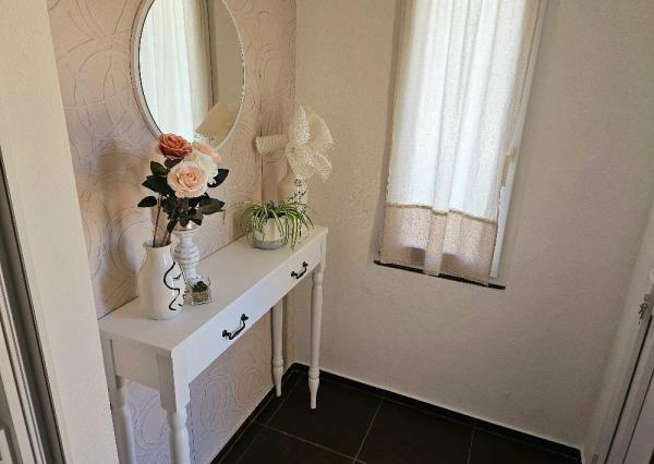 RODINNÝ DOM - PODLUŽANY - 4 IZBOVÝ -148 M2 NA POZEMKU 1049 M2