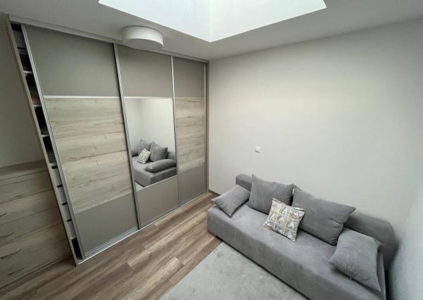 Predám 3 izbový byt Trenčianske Teplice, Terasa a Parkovacie miesto