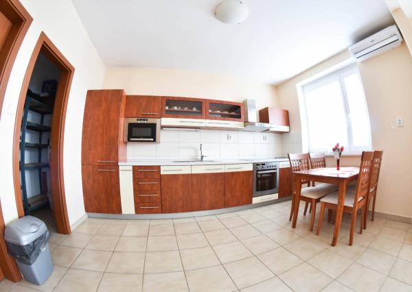 Krásny 2-izbový byt s lodžiou, 75 m², Tomášikova ul, Ružinov, od 02/26