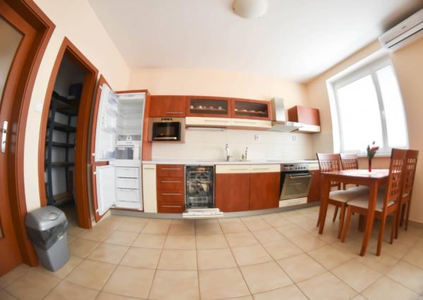 Krásny 2-izbový byt s lodžiou, 75 m², Tomášikova ul, Ružinov, od 02/26