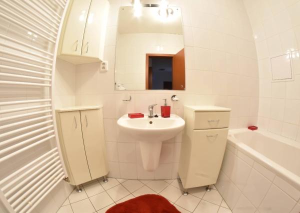 Krásny 2-izbový byt s lodžiou, 75 m², Tomášikova ul, Ružinov, od 02/26