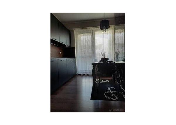 Luxusná Garzónka Púchov, Novostavba