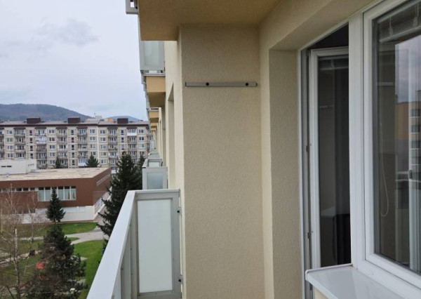 Na prenájom 1 izbový byt Dubnica nad Váhom 45 m2