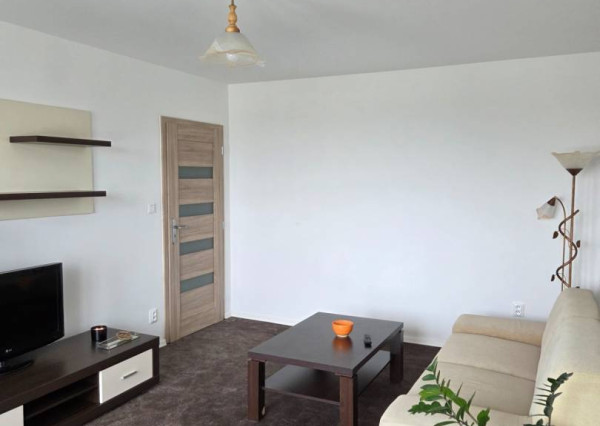 Na prenájom 1 izbový byt Dubnica nad Váhom 45 m2