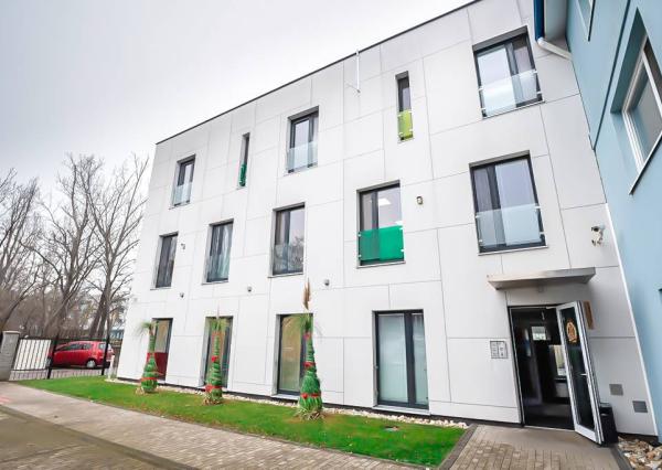 Na prenájom kancelária  15 m²,  v novostavbe, Odborárska ulica, voľná
