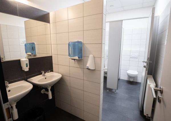 Na prenájom kancelária  15 m²,  v novostavbe, Odborárska ulica, voľná