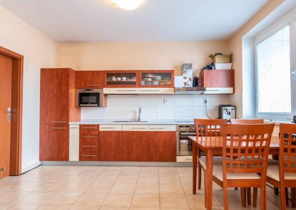 Krásny 2-izbový byt s lodžiou, 75 m²,Tomášikova ul, od 02/26