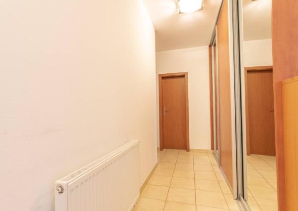 Krásny 2-izbový byt s lodžiou, 75 m²,Tomášikova ul, od 02/26