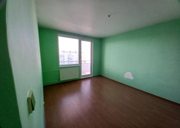 *REZERVOVANÉ* Veľký slnečný 3,5 izbový byt, Dubnica nad Váhom (Rozptyl