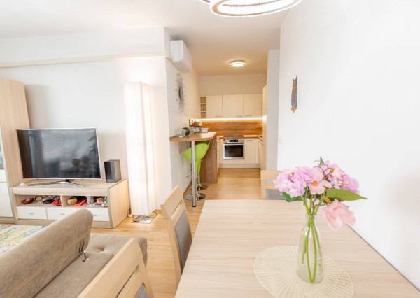 Výnimočný 3-izbový apartmán s balkónom, 71 m², Nový Ružinov