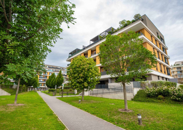 Výnimočný 3-izbový apartmán s balkónom, 71 m², Nový Ružinov