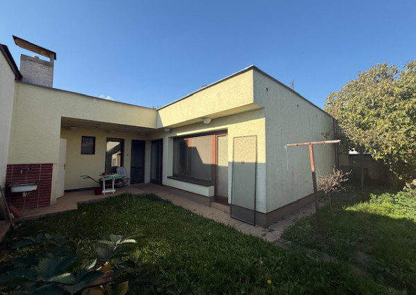 Rodinný dom 5 izieb, Trnava, Átriová