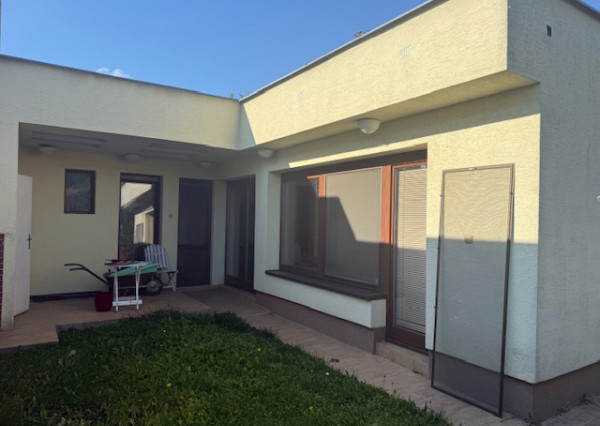 Rodinný dom 5 izieb, Trnava, Átriová