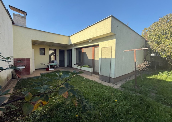 Rodinný dom 5 izieb, Trnava, Átriová