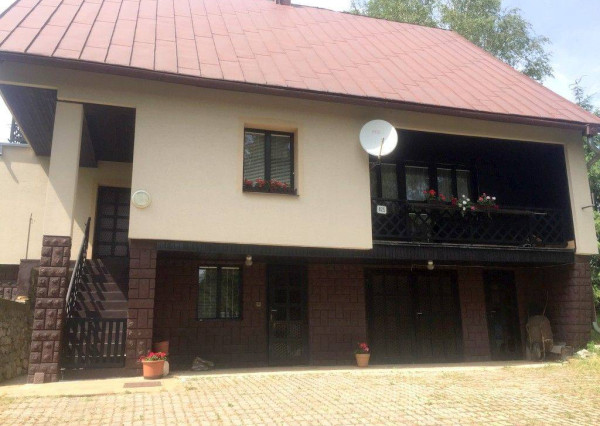 Chalupa v krásnom prostredí, Valaská Belá