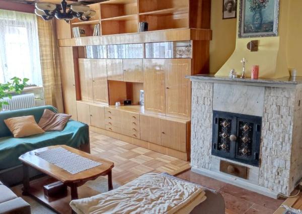 REZERVOVANÉ.....Na predaj 3 izbový rodinný dom, Pod Párovcami Piešťany