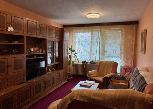Predám 3 izbový byt Ilava, SNP - 80 m2