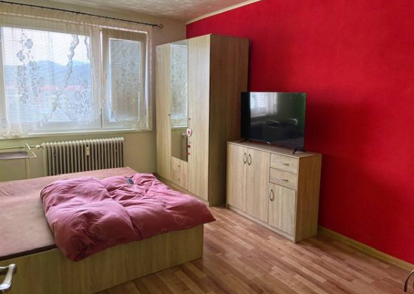 Predám 3 izbový byt Ilava, SNP - 80 m2